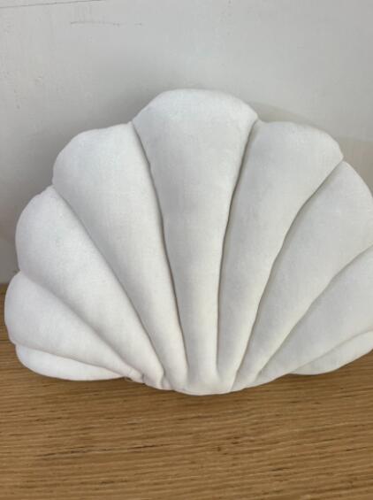 Velvet Shell Pillow