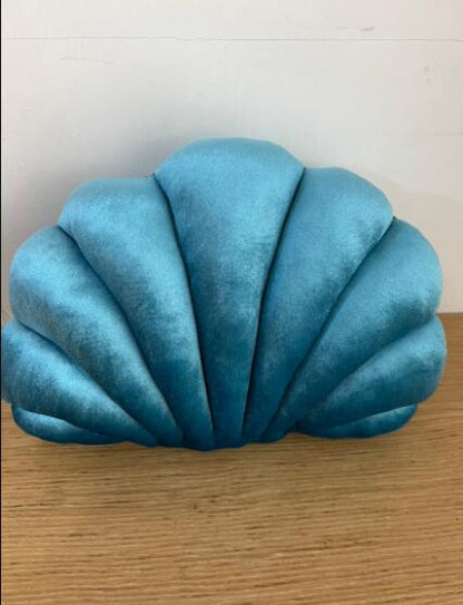 Velvet Shell Pillow